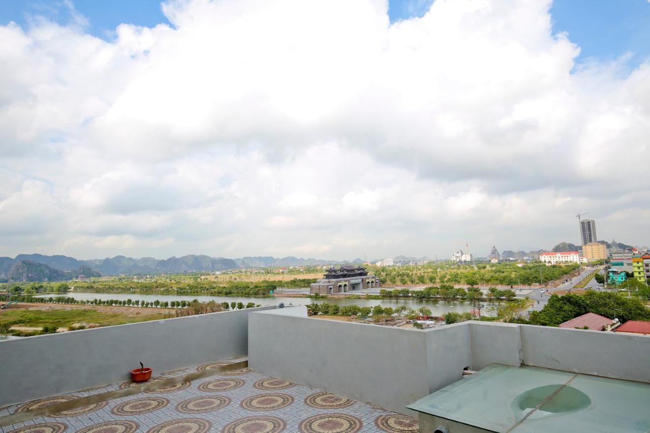 Viet Anh Hotel Нин Бин Екстериор снимка