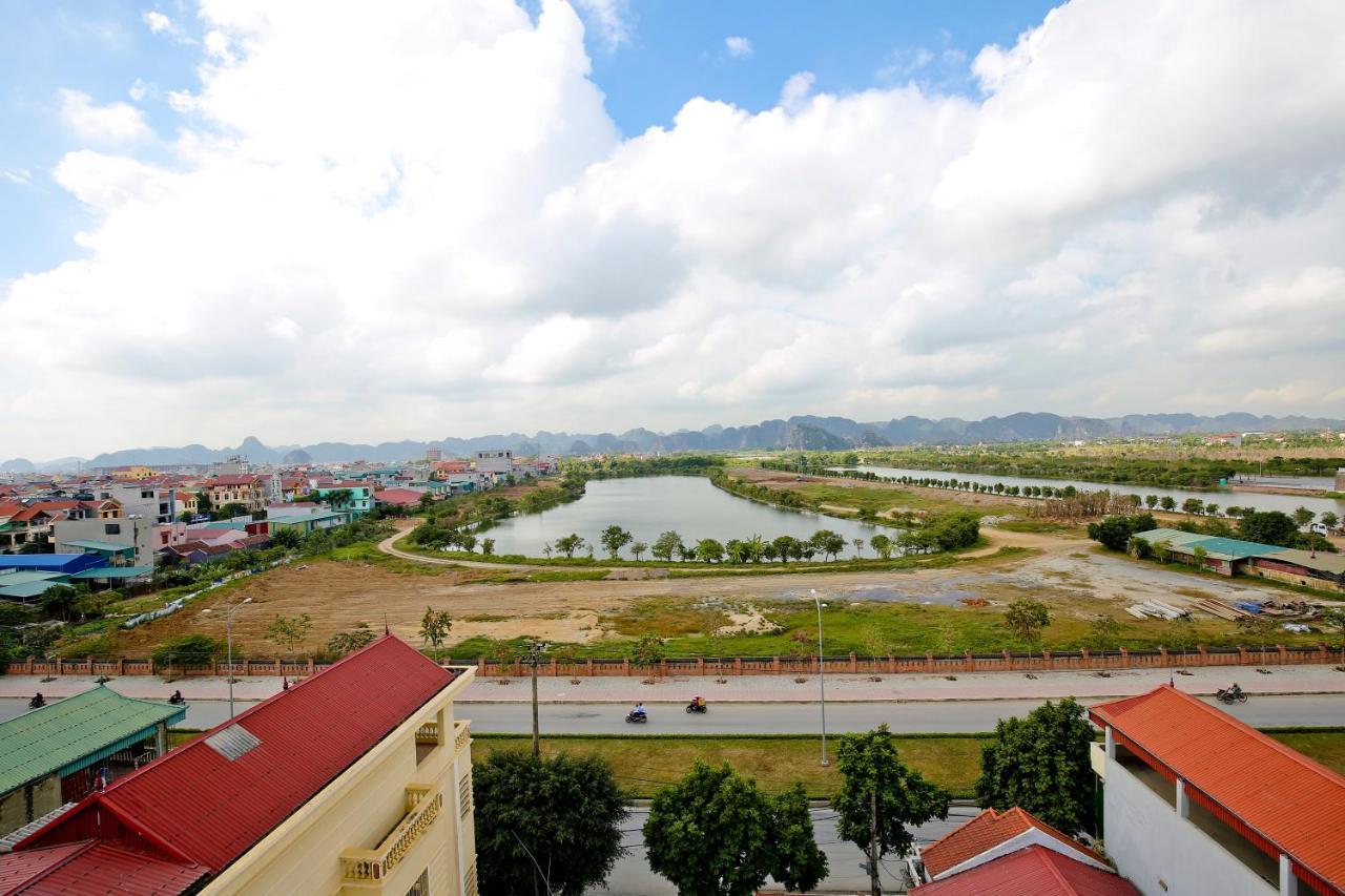Viet Anh Hotel Нин Бин Екстериор снимка